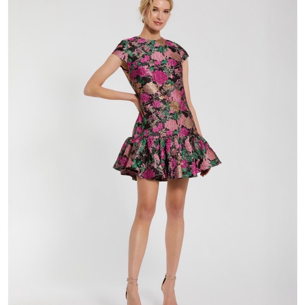 Chic Floral Mini Dress in Pink and Green